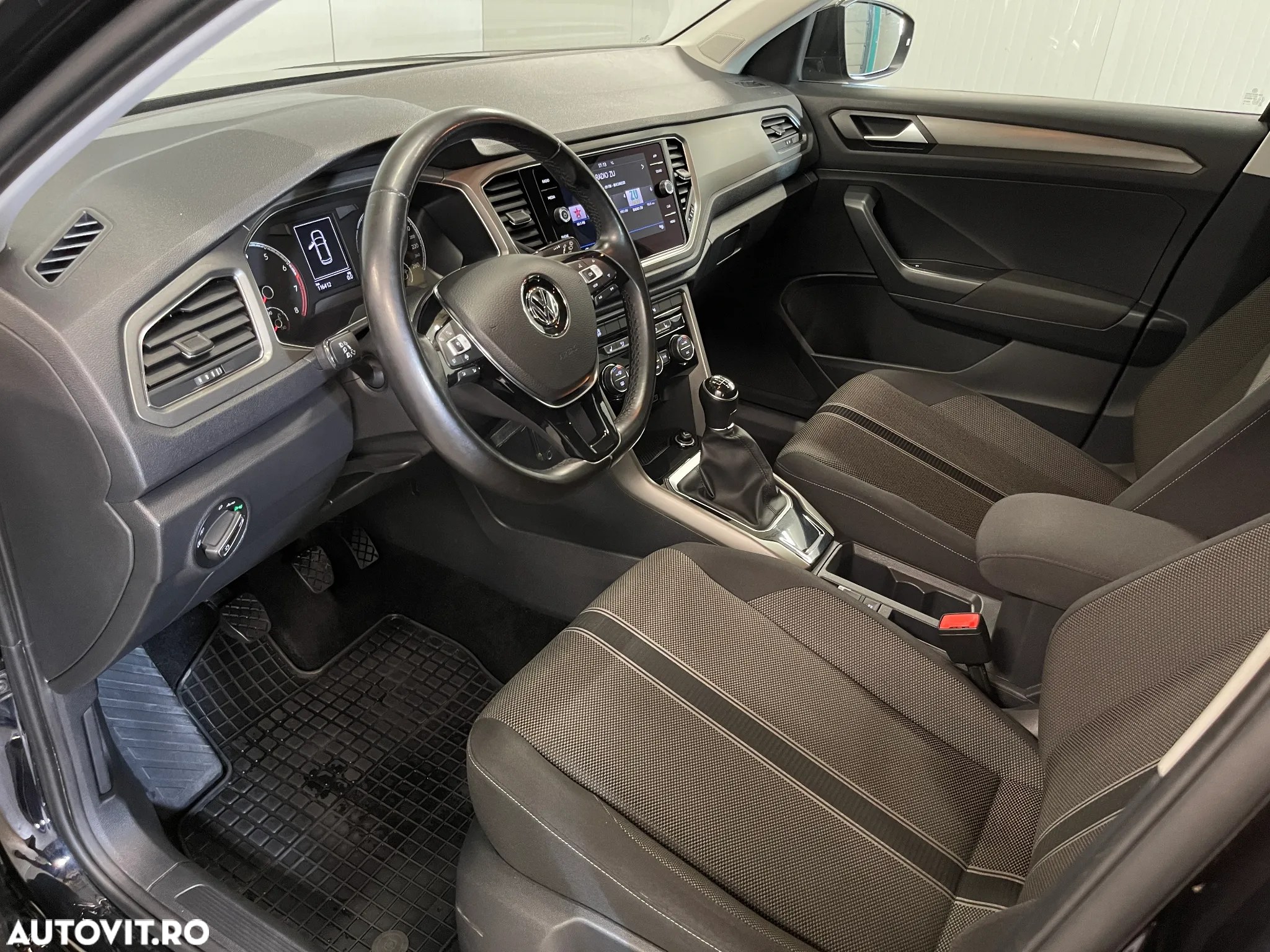 Volkswagen T-ROC 1.0 TSI Design - 5