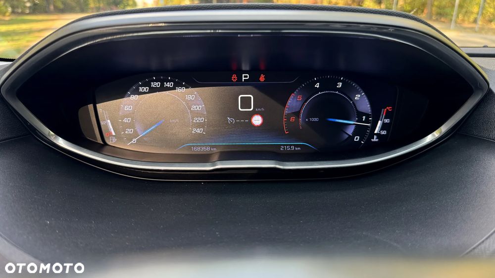 Peugeot 3008 1.6 e-HDi Active S&S - 28