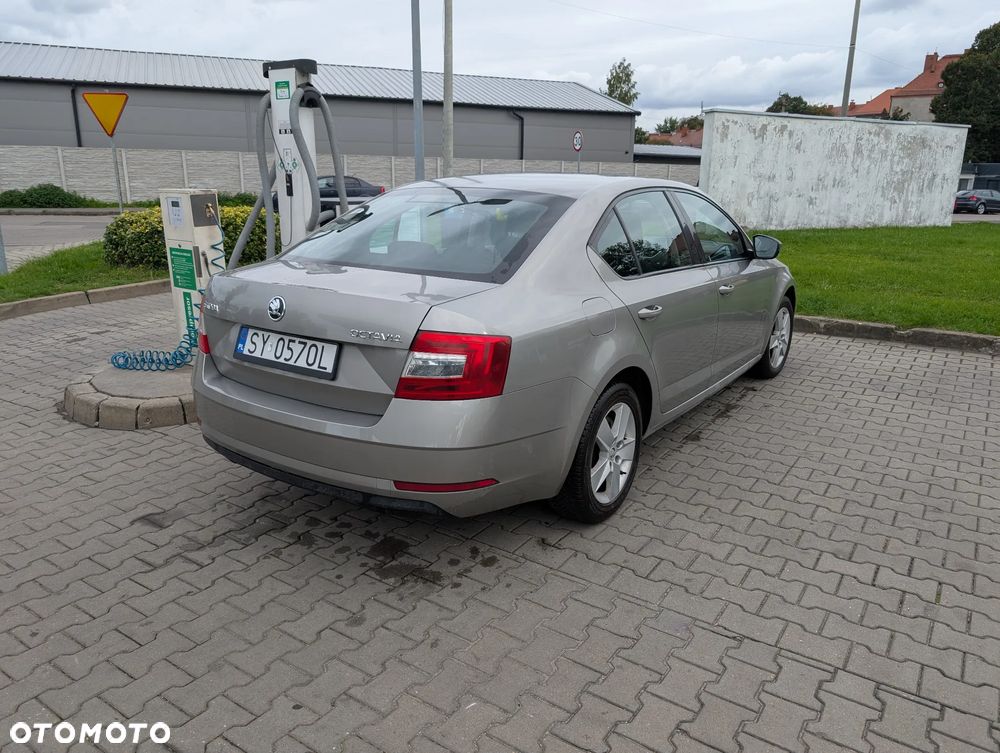 Skoda Octavia 1.6 TDI Ambition - 5