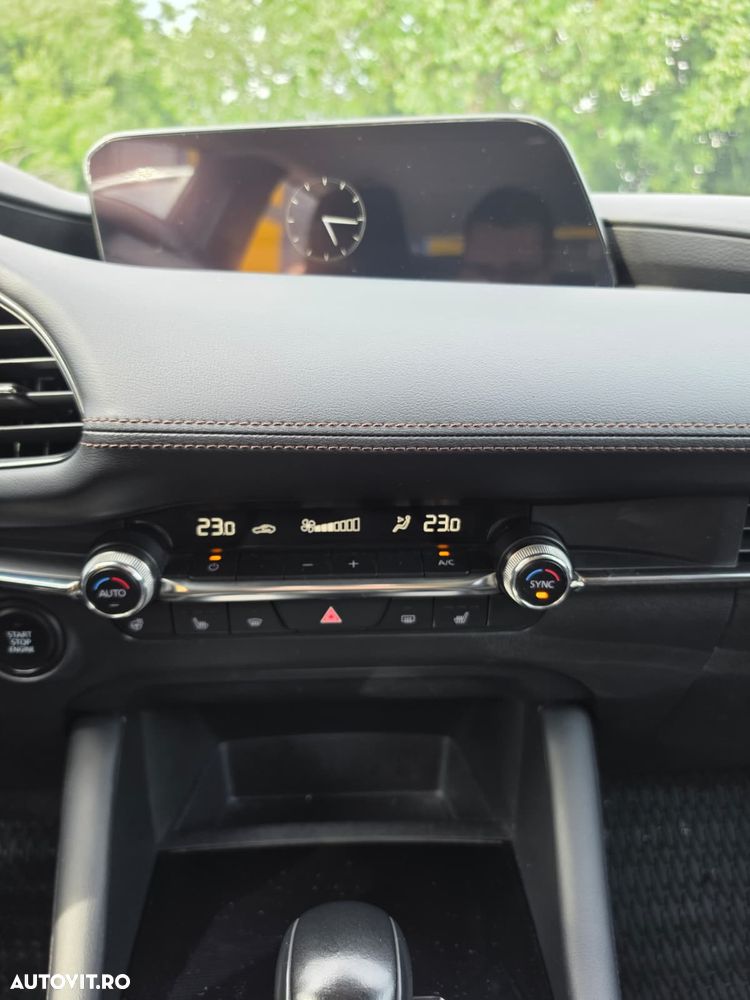 Mazda 3 e-Skyactiv G150 AT MHEV Plus - 13