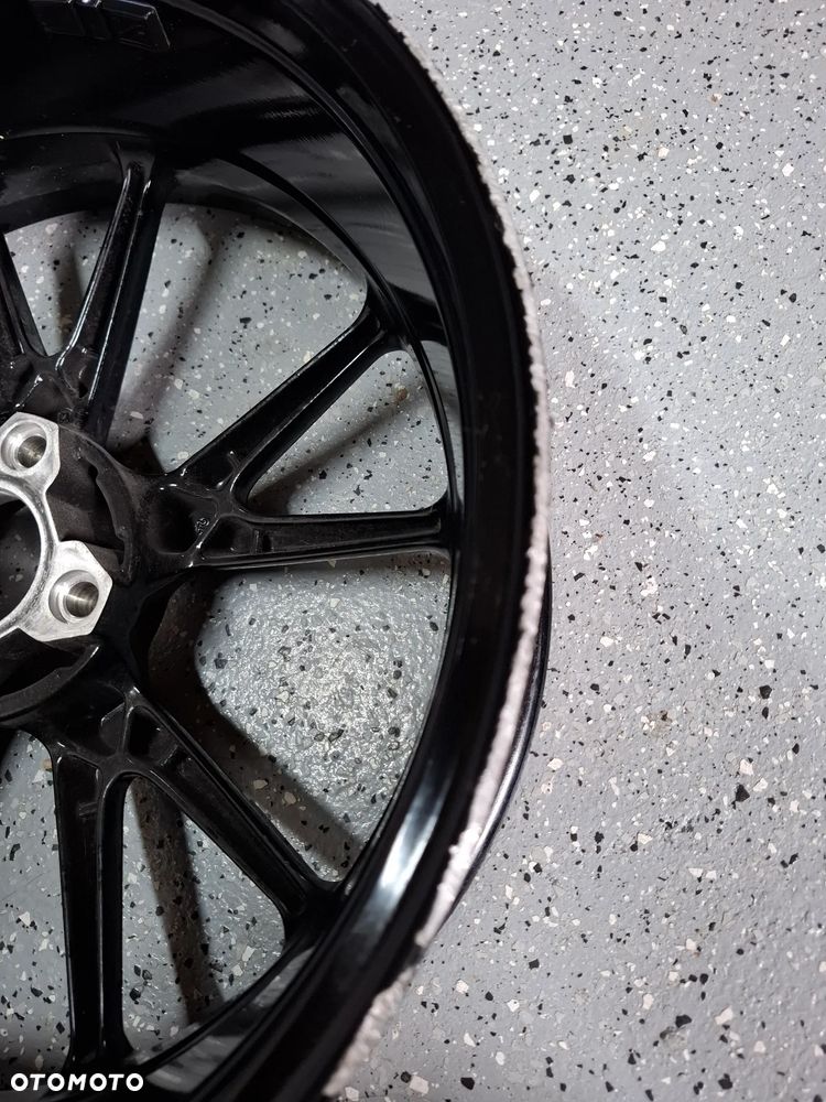 Triumph Speed Triple 1200 felga tył rr rs - 3