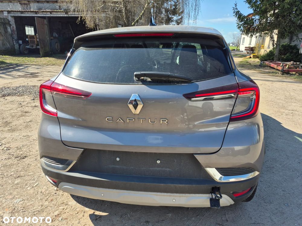 Renault Captur TCe 90 TECHNO - 4