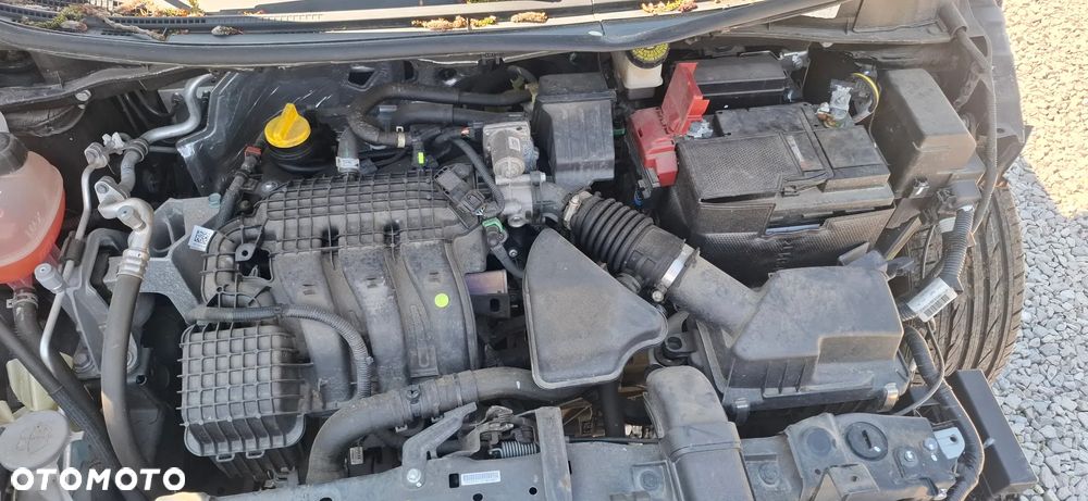 Nissan Micra 1.0 Visia Plus - 11