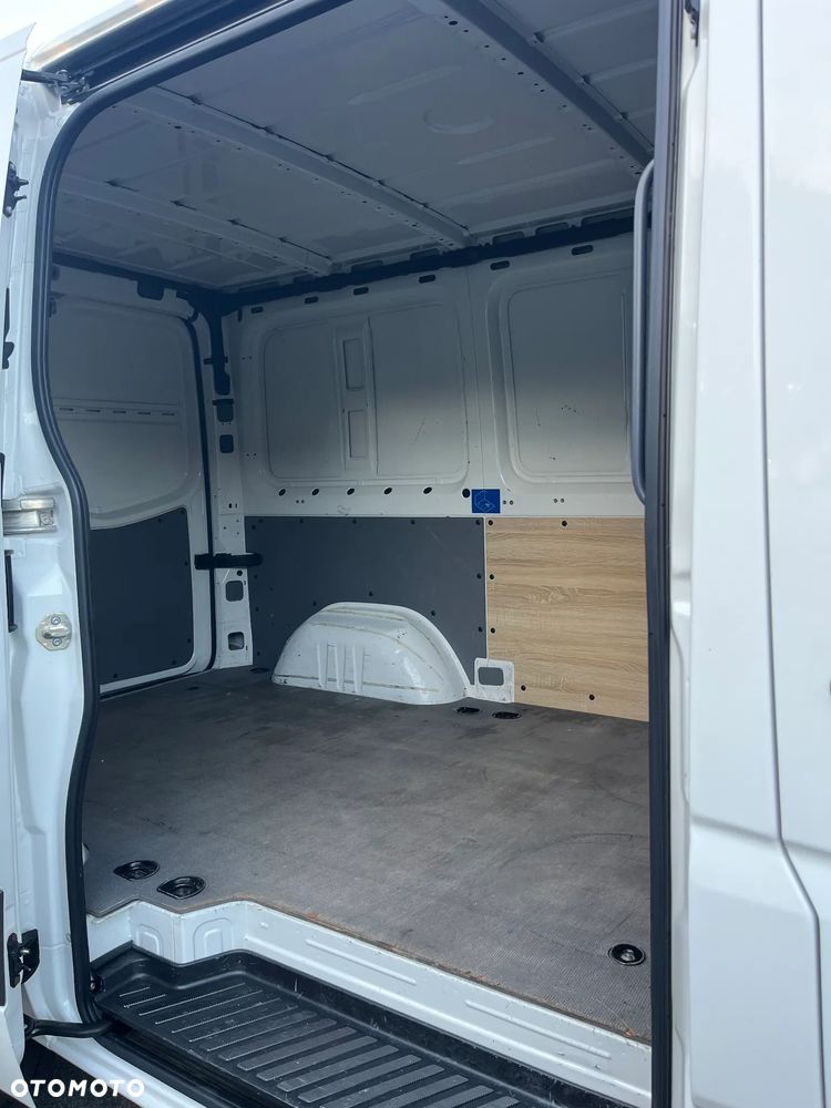 Volkswagen Crafter - 9