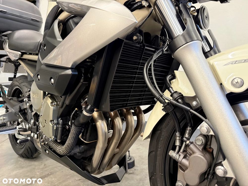 Yamaha XJ - 16