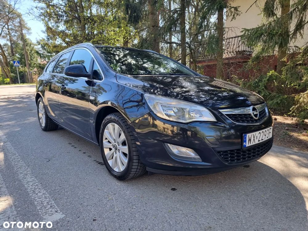 Opel Astra 1.7 CDTI Cosmo - 1