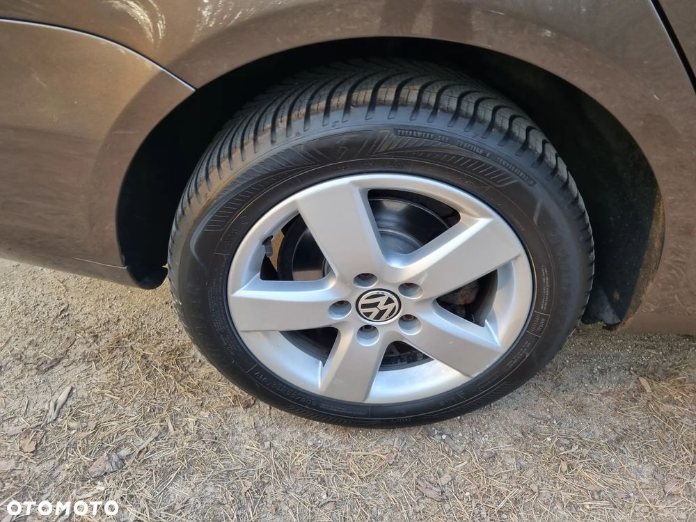 Volkswagen Golf 1.6 TDI DPF BlueMotion Technology Style - 32