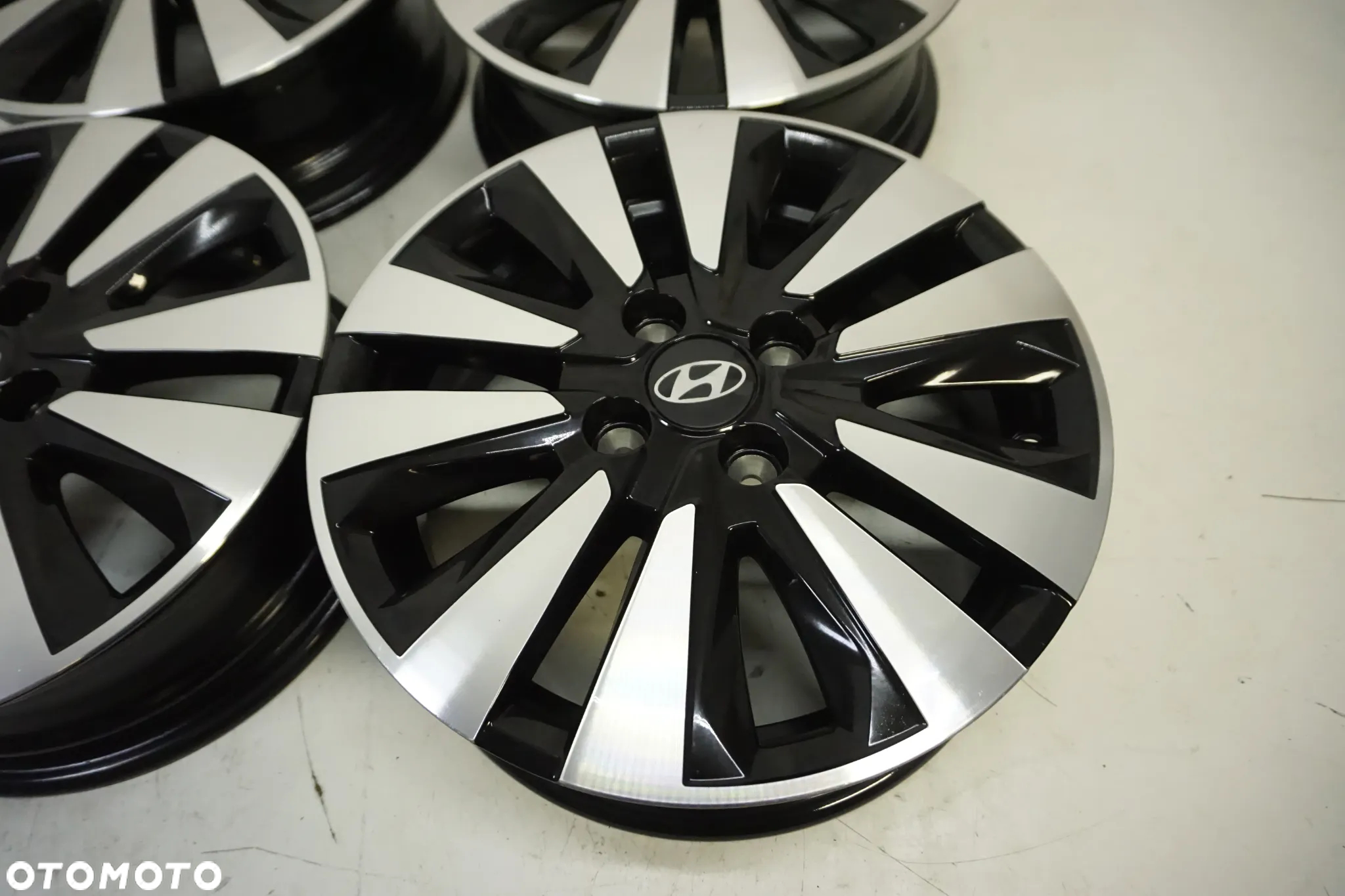 Felgi Aluminiowe 15  Hyundai I20 4x100 - 5