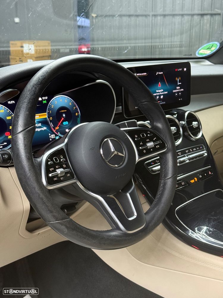 Mercedes-Benz GLC 300 e Coupe 4Matic 9G-TRONIC Avantgarde Advanced - 16