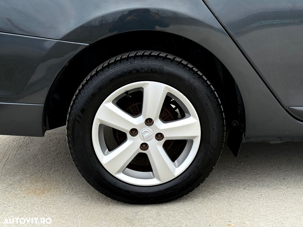 Dacia Logan 0.9 TCe Laureate - 8