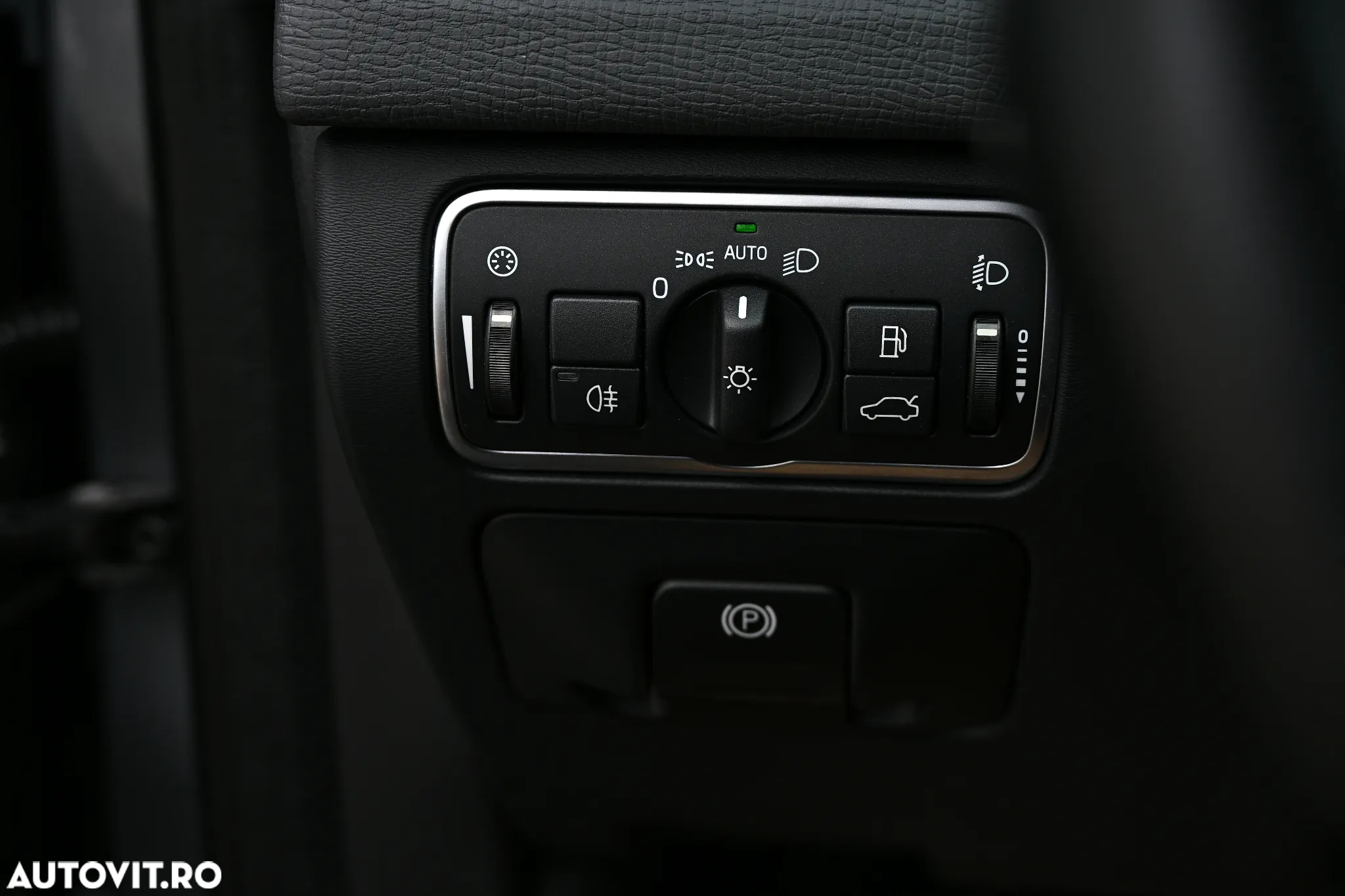 Volvo XC 60 D4 Geartronic Momentum - 19
