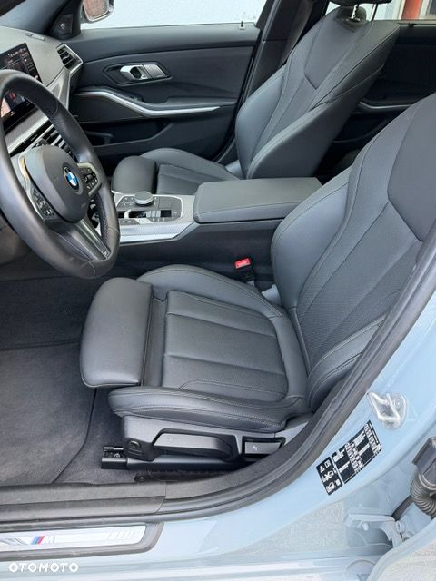 BMW Seria 3 320d xDrive M Sport - 8