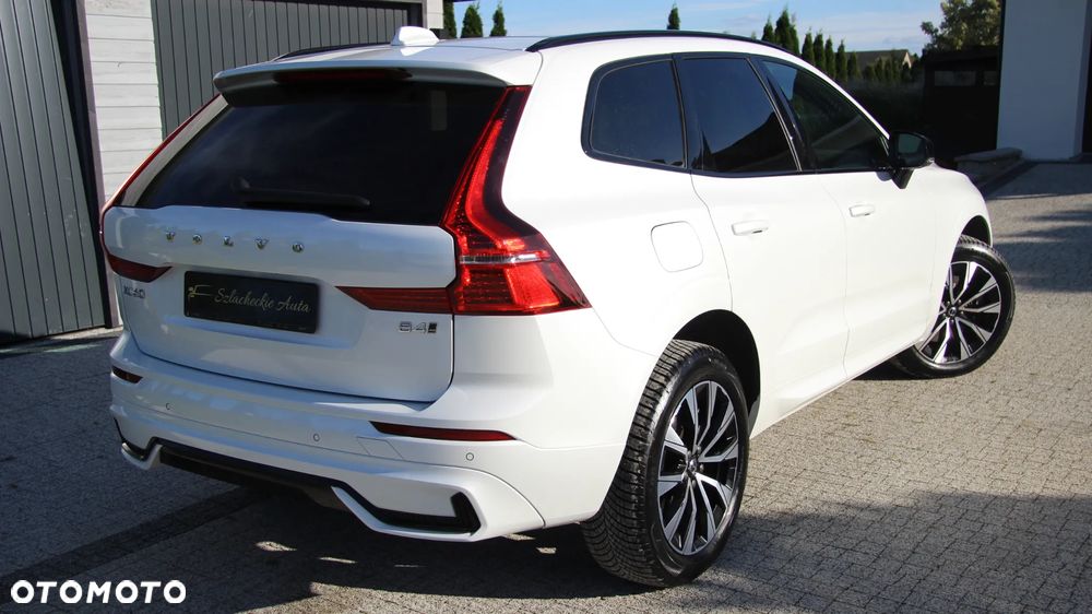 Volvo XC 60 B4 D AWD Plus Dark - 5