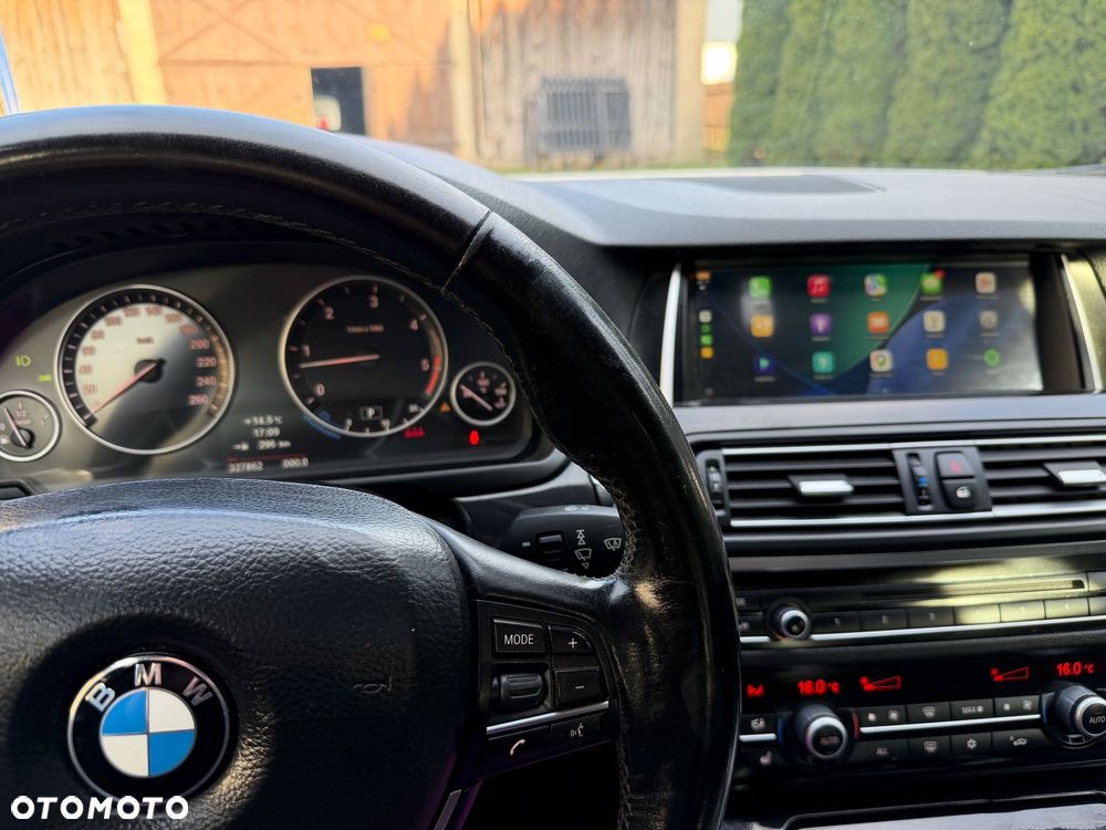 BMW Seria 5 530d xDrive Luxury Line - 16