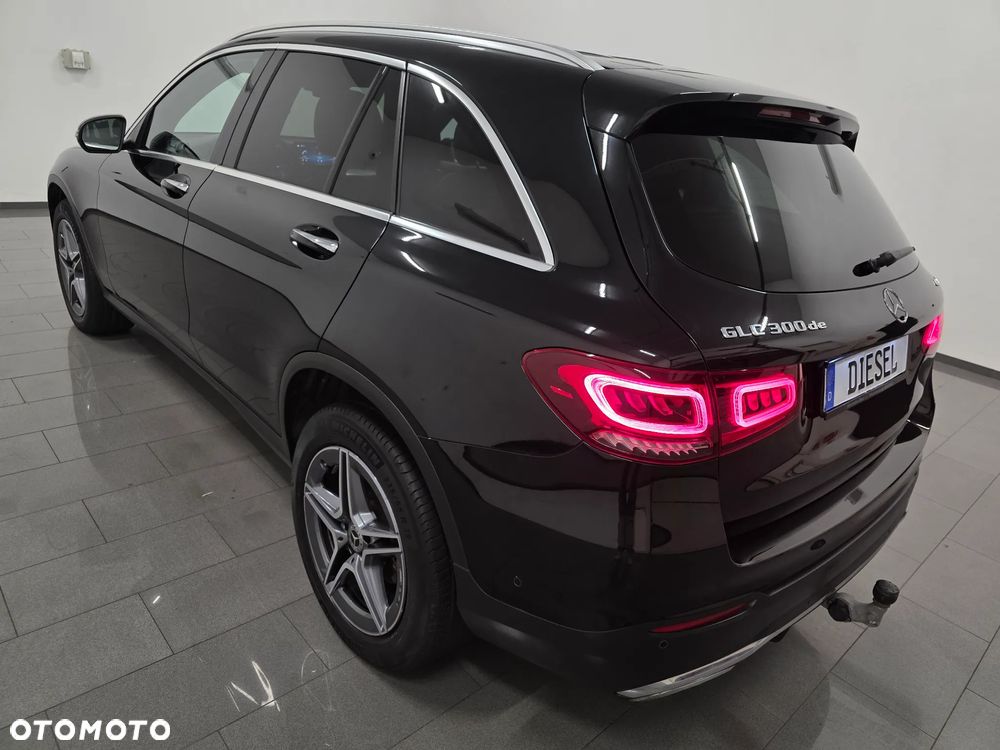 Mercedes-Benz GLC 300 de 4Matic 9G-TRONIC AMG Line Plus - 5