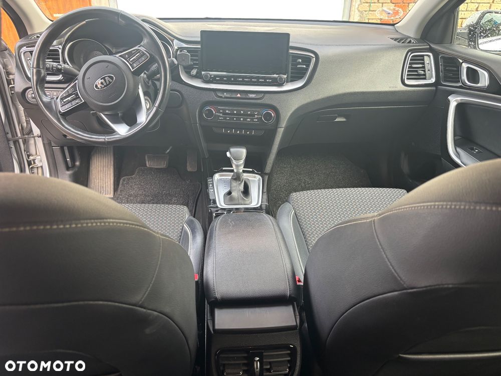 Kia XCeed 1.6 CRDi SCR L DCT - 23