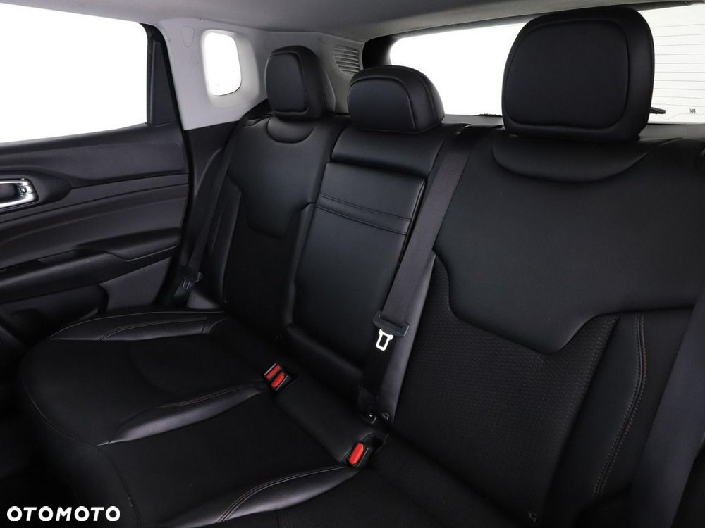 Jeep Compass 1.3 T4 PHEV 4xe Trailhawk S&S - 18