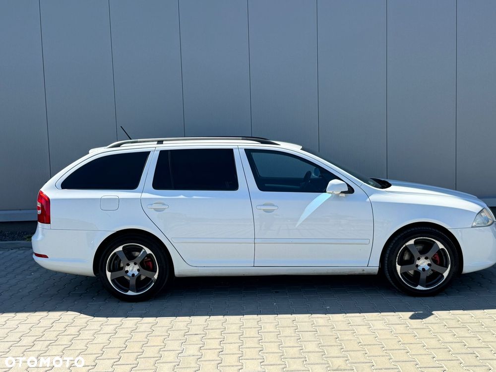 Skoda Octavia 2.0 TDI RS - 7