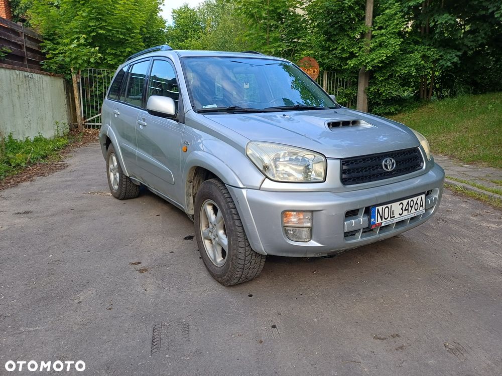 Toyota RAV4 - 1