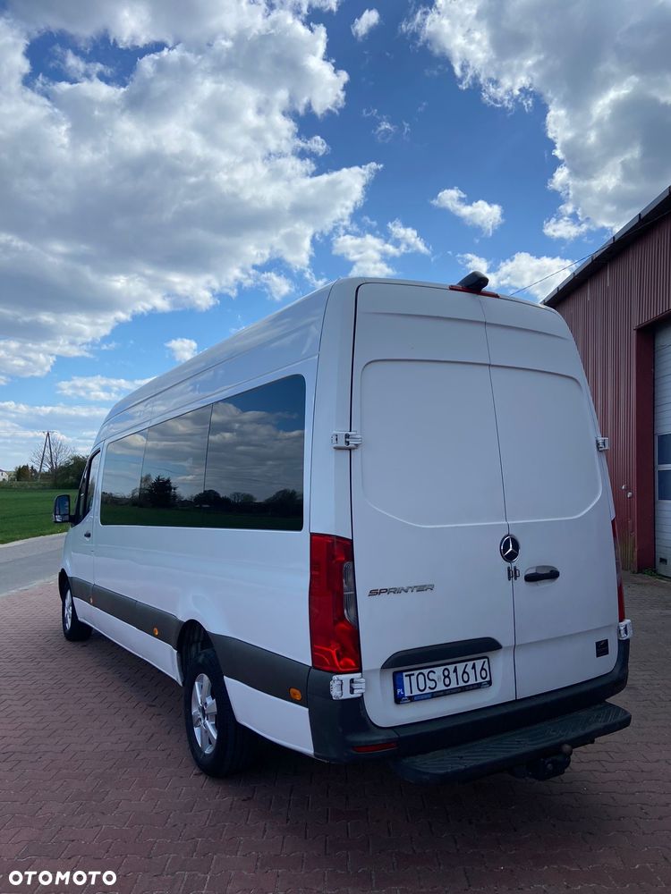 Mercedes-Benz Sprinter - 4