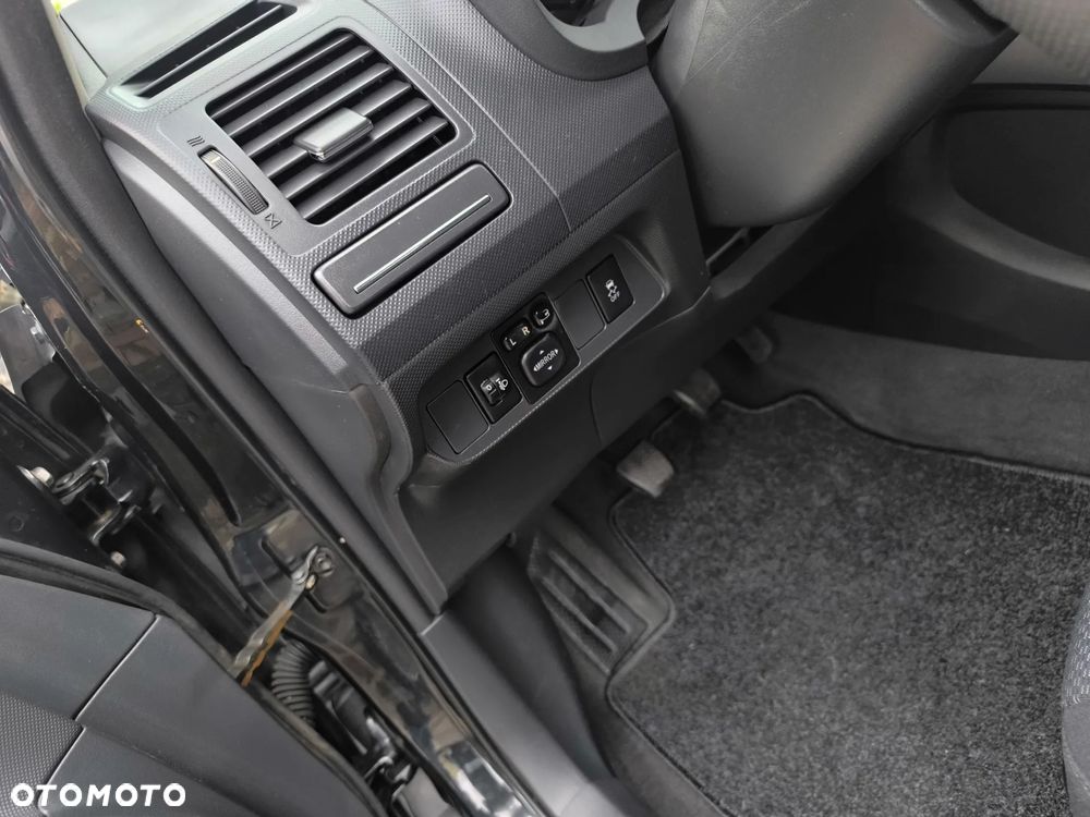 Toyota Auris 1.6 Sprint - 10