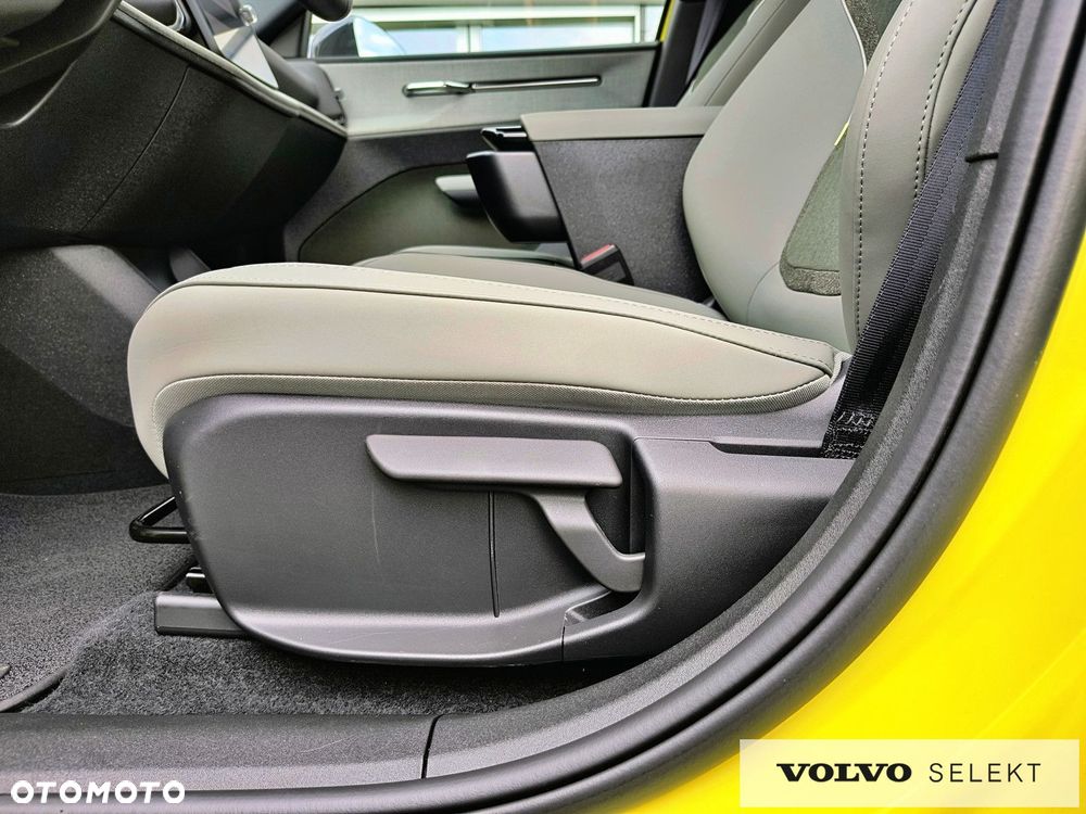 Volvo EX30 - 12