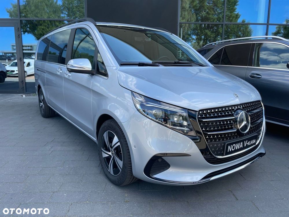 Mercedes-Benz Klasa V - 1