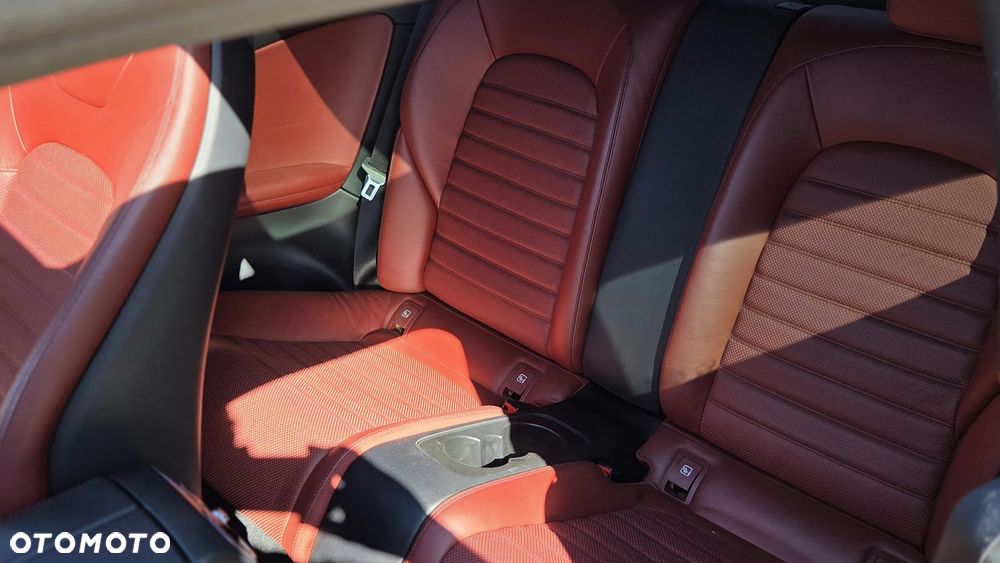 Mercedes-Benz Klasa C 250 d 9G-TRONIC AMG Line - 13