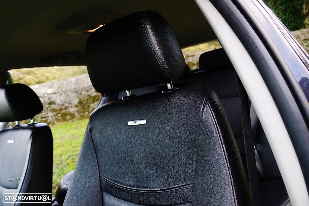 BMW 320 d Sport - 21