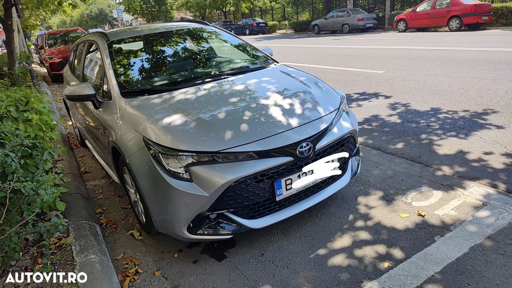 Toyota Corolla 1.8 HSD Business - 3