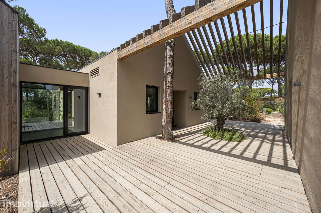 Moradia Isolada T2 com piscina, Muda, Grandola - Grande imagem: 4/46