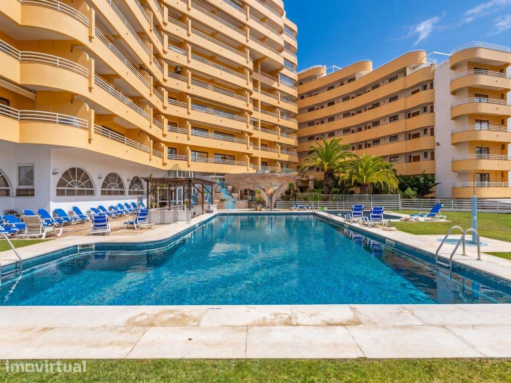 Apartamento T2 em Vilamoura - Localização Premium junto à Marina - Grande imagem: 2/21