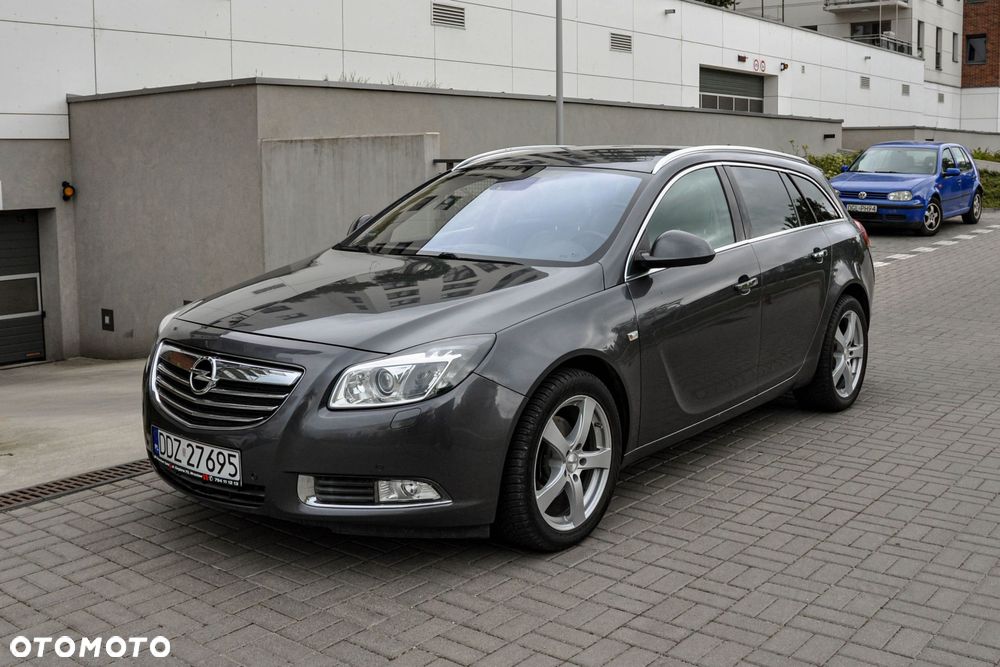 Opel Insignia - 1