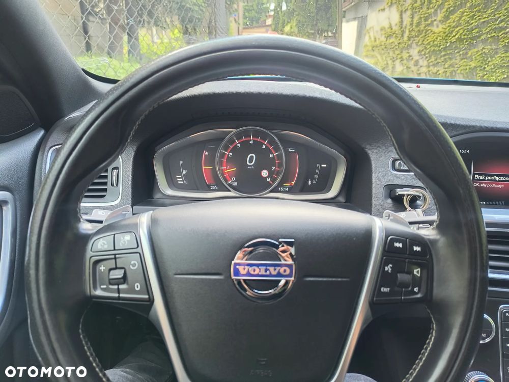 Volvo S60 T6 AWD R-Design Summum - 8