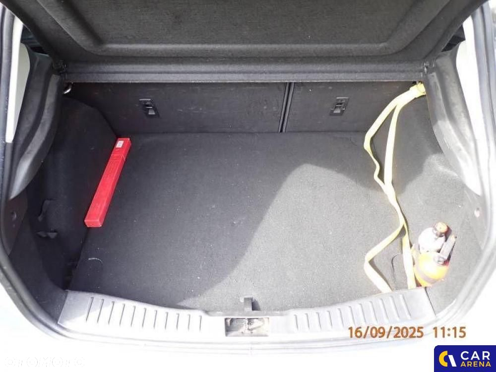 Ford Focus 1.6 Trend - 24