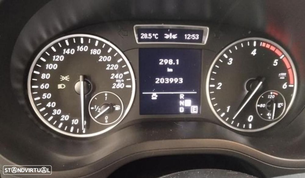 Mercedes-Benz B 180 - 5