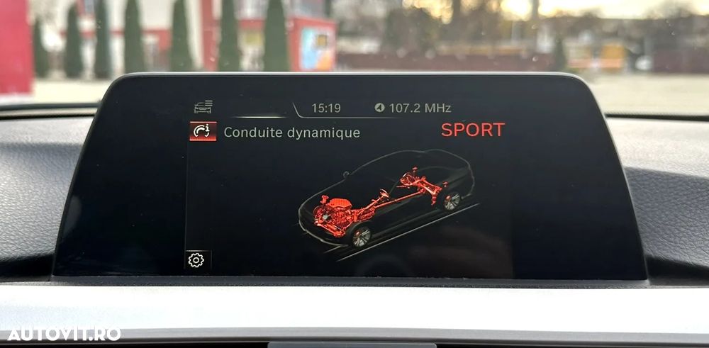 BMW Seria 3 330e iPerformance Advantage - 25