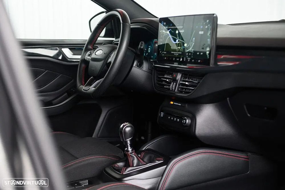 Ford Focus SW 1.0 EcoBoost ST-Line - 56