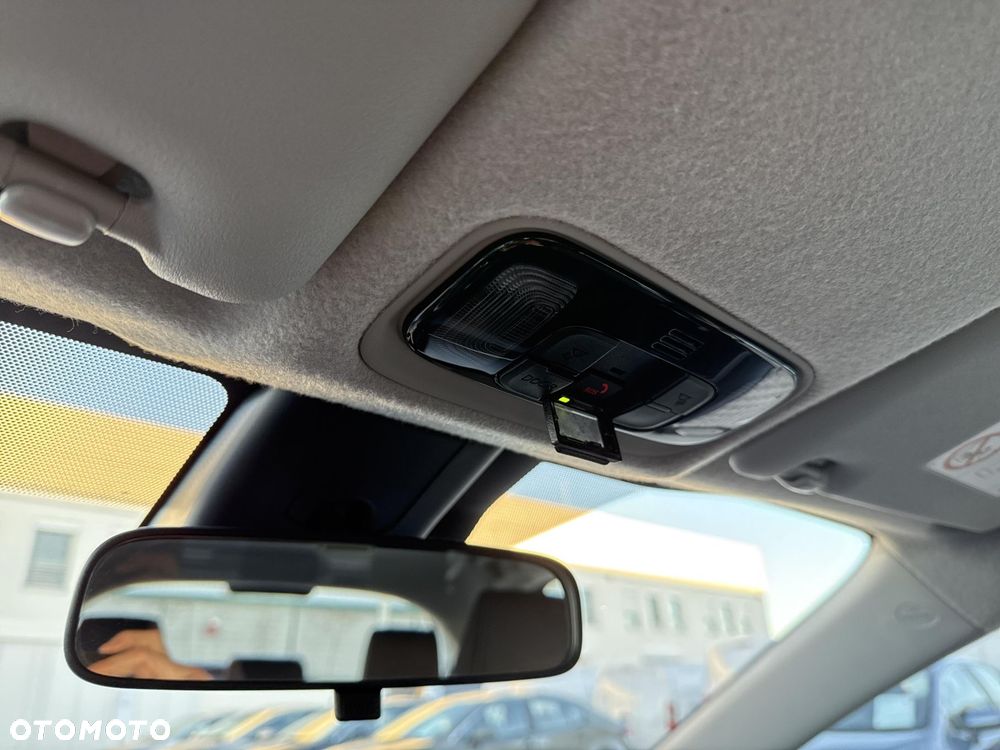 Toyota Yaris Hybrid 1.5 Comfort - 26