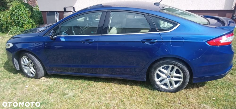Ford Fusion - 4