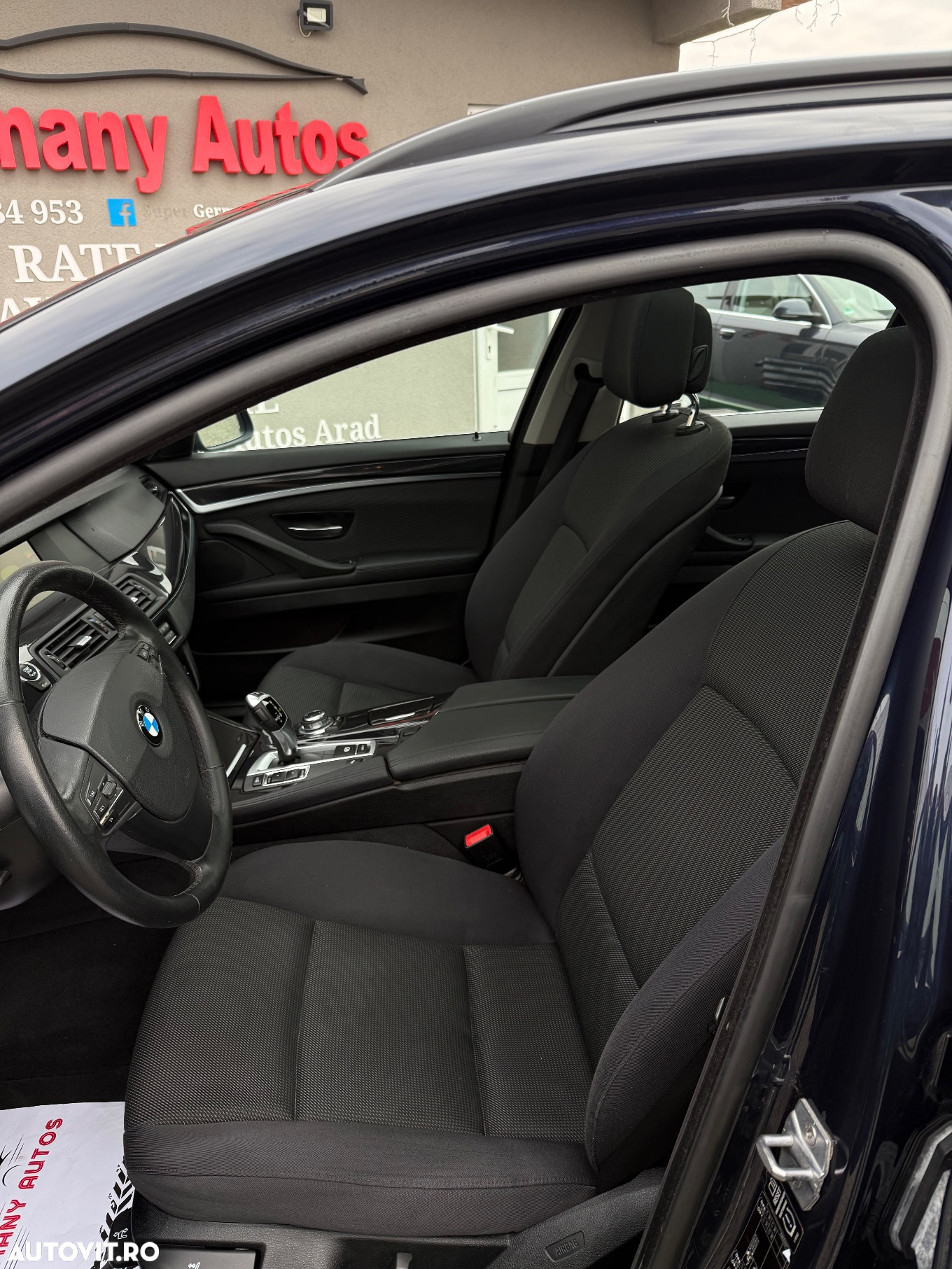 BMW Seria 5 520d Touring Aut. Modern Line - 26
