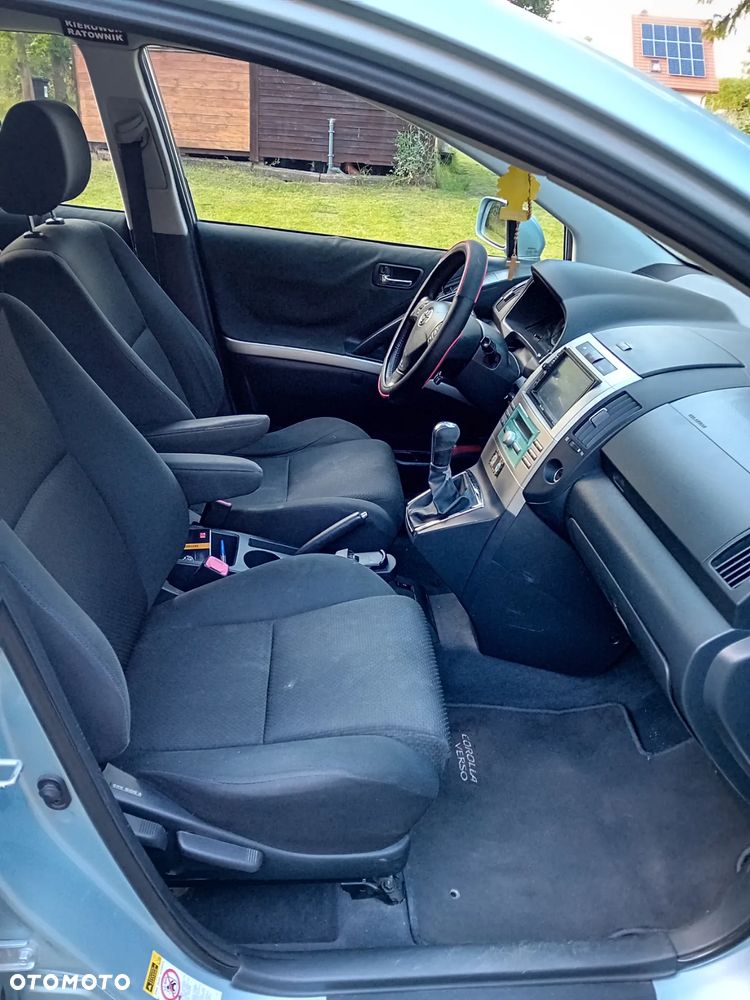 Toyota Corolla 2.0 D-4D Sol - 8