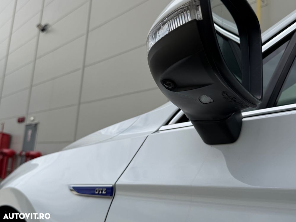 Volkswagen Passat - 15