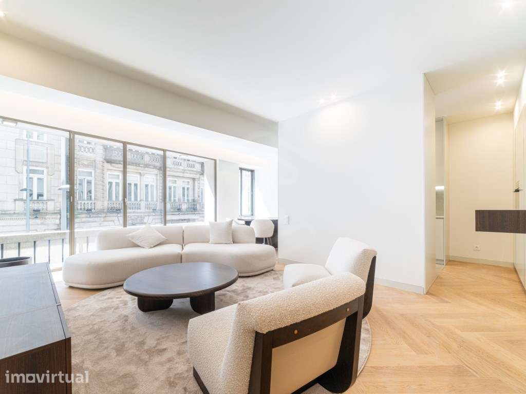 Apartamento T3 junto à Avenida dos Aliados - Porto - Grande imagem: 4/37