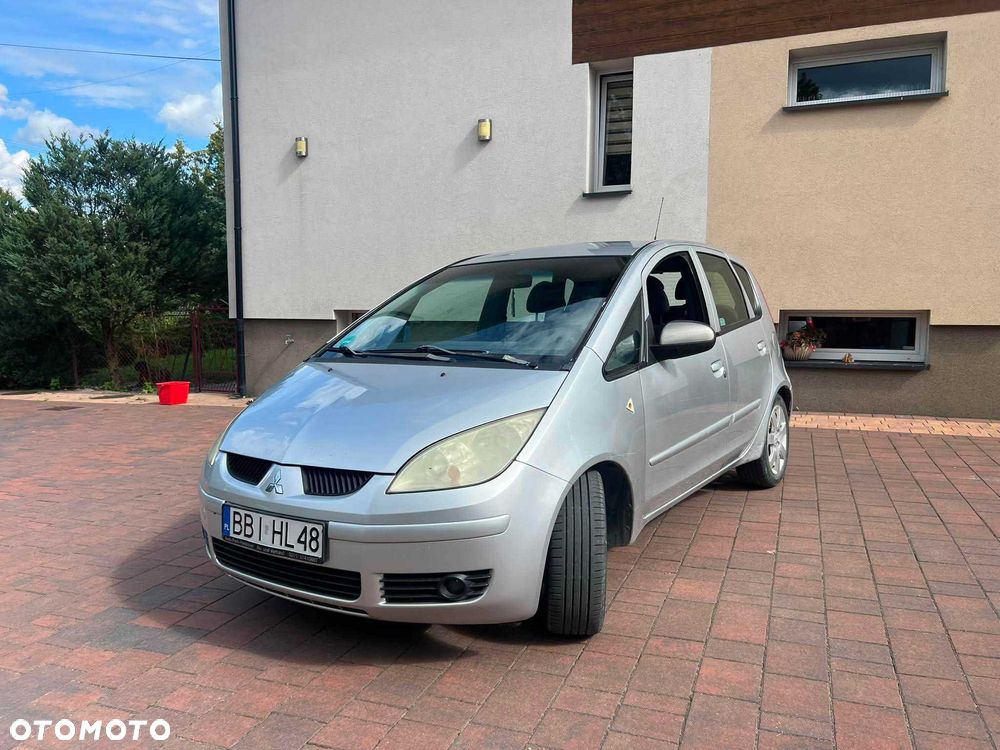 Mitsubishi Colt - 4