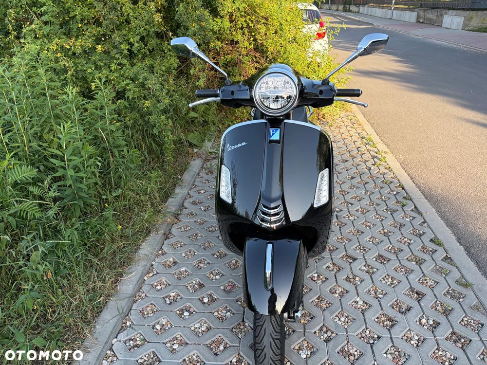 Vespa GTS - 9