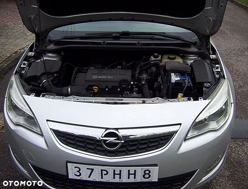 Toyota Auris Hybrid 135 Premium - 21