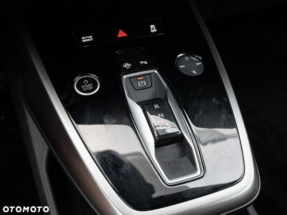 Audi Q4 e-tron 35 52kWh Advanced - 17