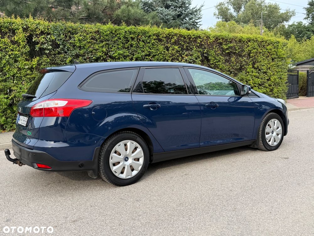 Ford Focus 1.6 FF Titanium - 25