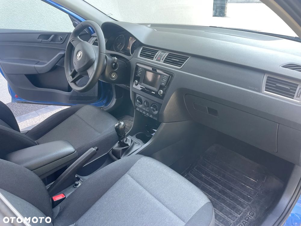 Skoda RAPID 1.2 TSI Ambition - 10